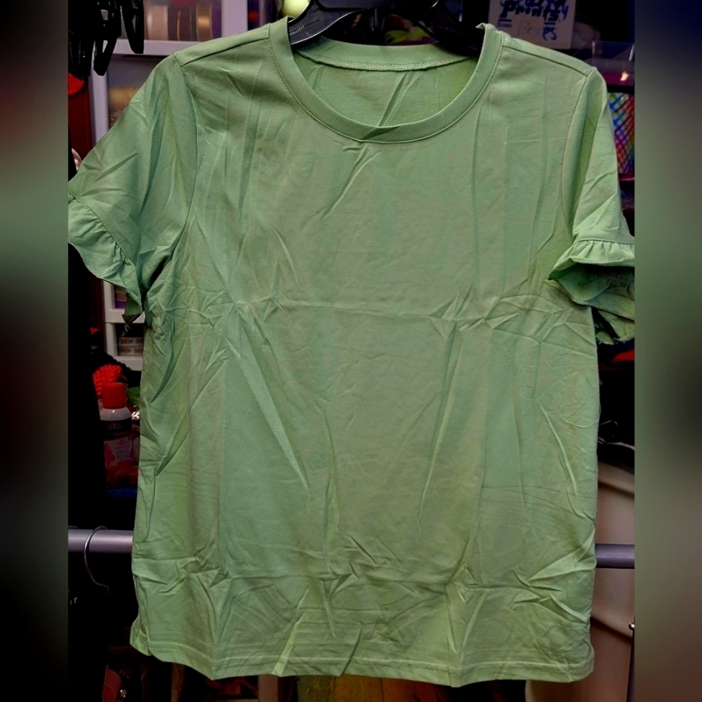 Ruffled Short Sleeve Large Lime Green T-Shirt